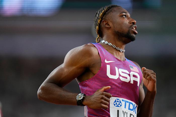 Olympic 100 -kampioen Noah Lyles roept om persoonlijke redenen uit het weekendrace met Tyreek Hill in Miami