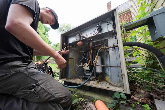 Oosterse helft van ons beugels voor meer lange dagen van gevaarlijke hitte