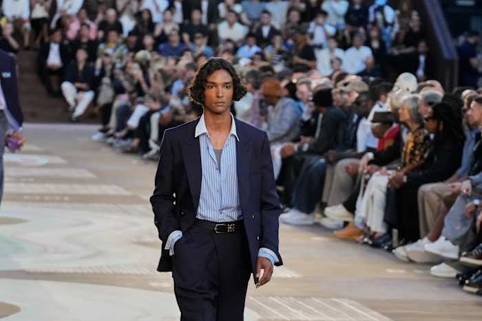 Pharrell Williams brengt India en Beyoncé naar Louis Vuitton's Pompidou Runway