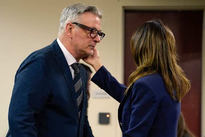 'Rust' -bemanning regelt een rechtszaak tegen filmproducenten en Alec Baldwin in fataal schieten