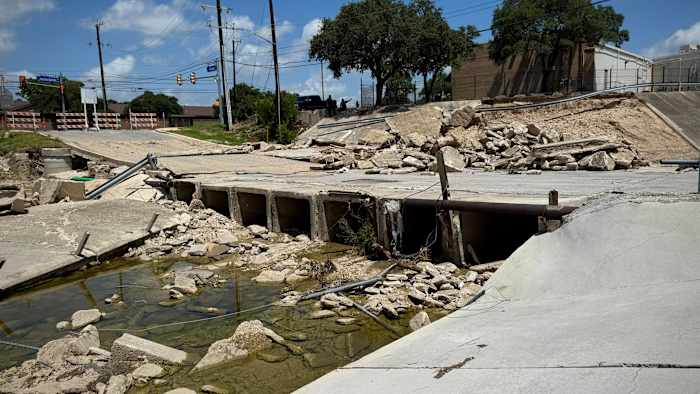San Antonio, Bexar County dring er bij inwoners op aan om schade te melden vanaf 12 juni overstromingen online