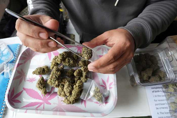 Thailand begint de verkoop van cannabis zonder recept te verbieden