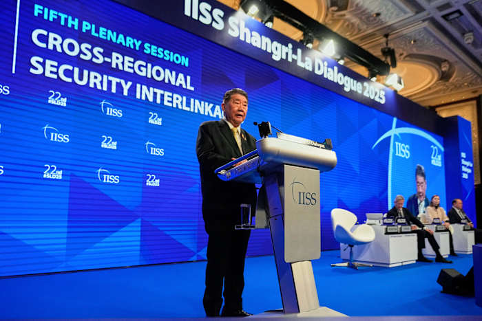 Topverdedigingsfunctionarissen zeggen dat Oekraïneoorlog lijnen heeft, waardoor wereldwijde bedreigingen worden blootgelegd