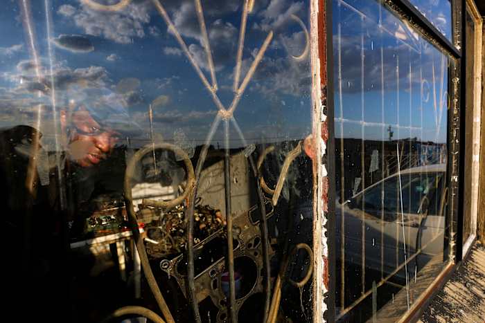 Township Mechanics in Zuid -Afrika verenigt zich om hun kleine bedrijven te turbolarken