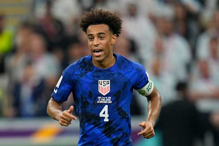 Tyler Adams zegt dat het Amerikaanse voetbalteam kritiek van voormalige spelers afstemt