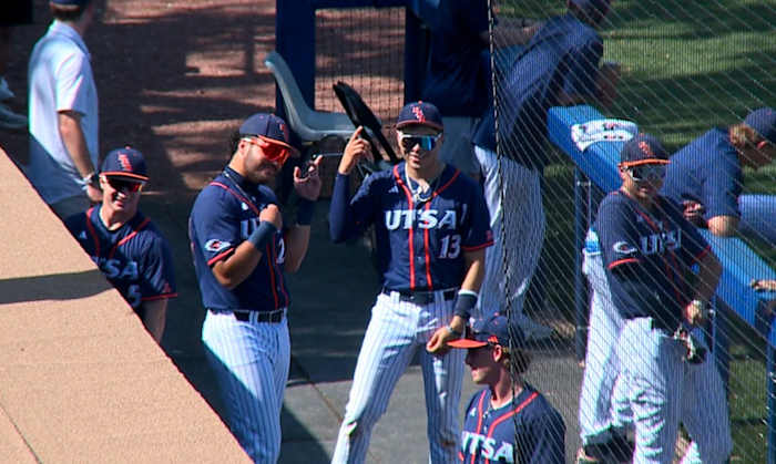 UTSA worstelt om de late toename van Bruins af te houden en valt met 5-2 in Super Regional Opener