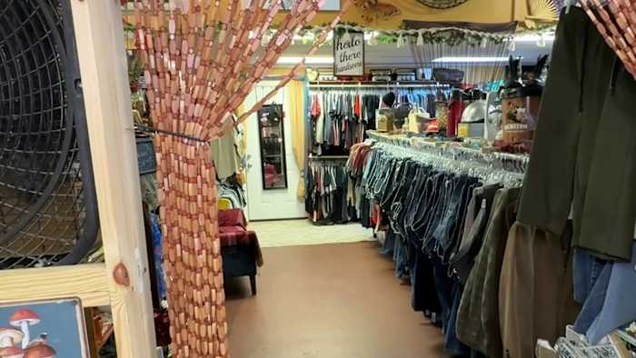 Universeel stadspaar dat gemeenschap verenigt door blikken