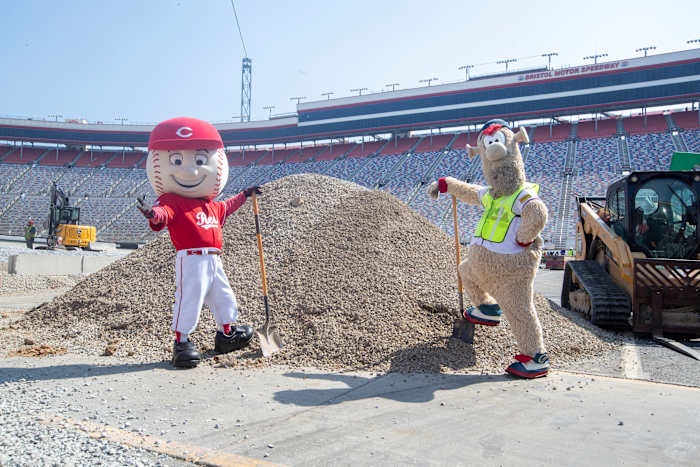 Van racebaan naar ballpark: Bristol's MLB -transformatie verschuift naar een hoge versnelling