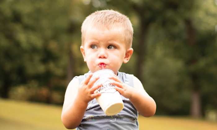 Wayback Burgers die gratis milkshakes aanbieden op de langste dag van het jaar