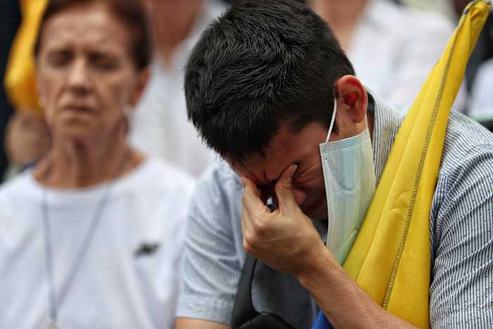 Wie is de Colombiaanse senator Miguel Uribe Turbay die werd neergeschoten tijdens een campagnerally in Bogota?