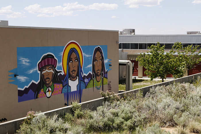 Witte Huis Budgetverzoek Slash -financiering voor tribale hogescholen en universiteiten