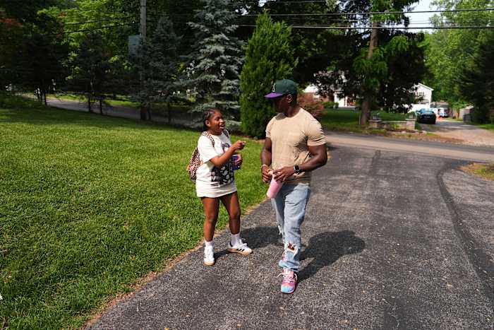 Zwarte vaders gaan openbaar met steun voor hun kinderen met autisme - en elkaar