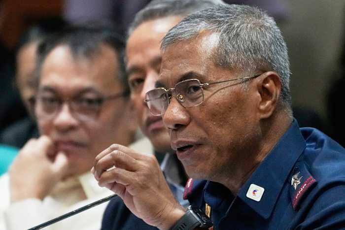 15 politieagenten vastgehouden wegens vermeende moorden op hanengevechten in de Filippijnen