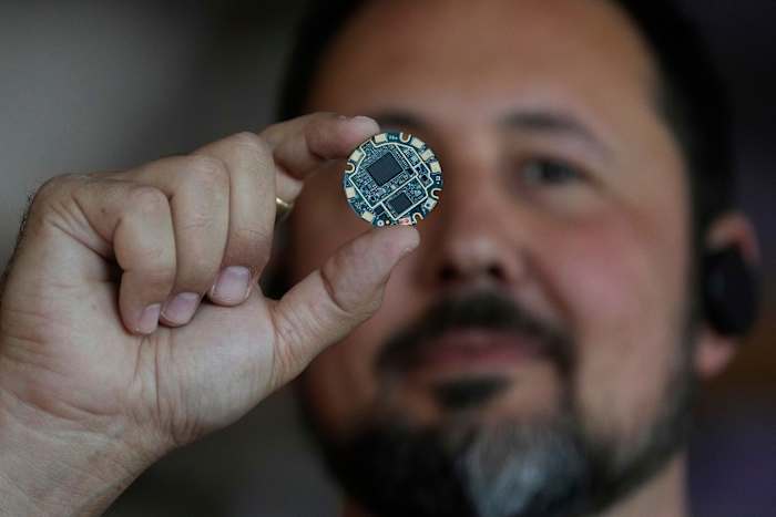 AI Device Startup die Openai heeft aangeklaagd en Jony Ive klaagt nu zijn eigen ex-werknemer aan over handelsgeheimen