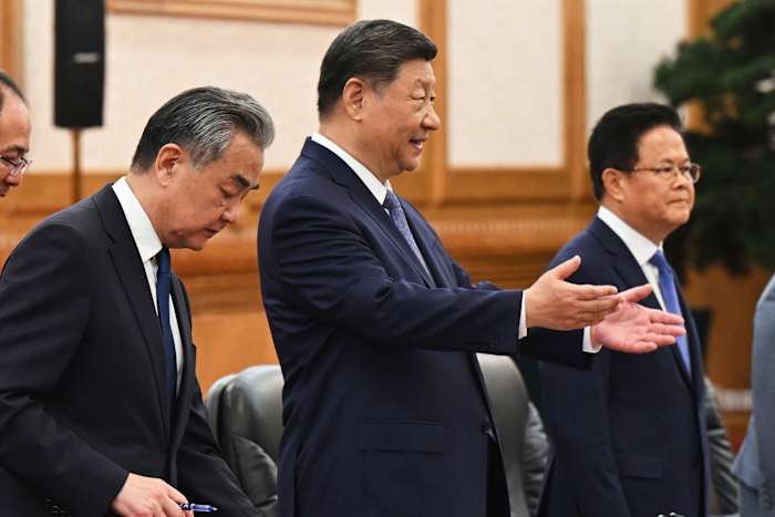 Australische en Chinese leiders proberen de handel te stimuleren, ondanks verschillen in andere kwesties