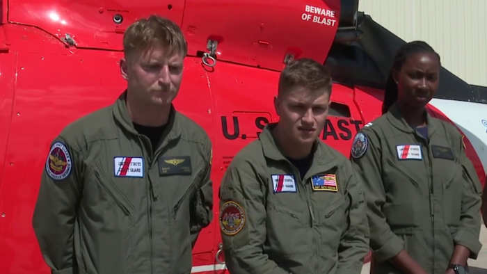 BEKIJK: US Coast Guard Crew bespreekt reddingsinspanningen tijdens overstromingen in Texas Hill Country