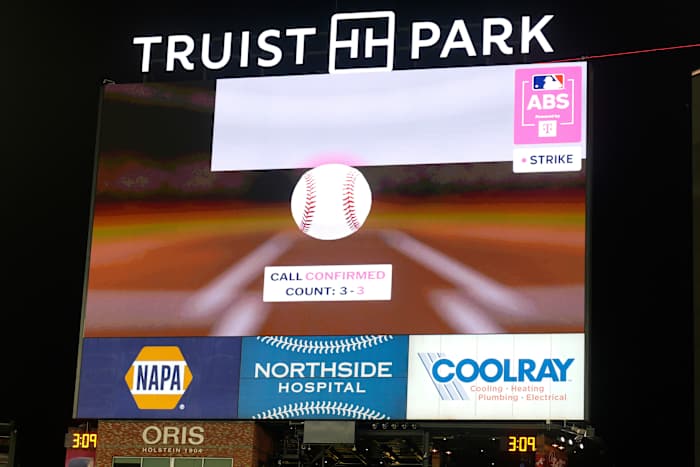 Cal Raleigh succesvol als 4 van 5 uitdagingen omgekeerde oproepen in het eerste all-star gebruik van robot-scheidsrechter