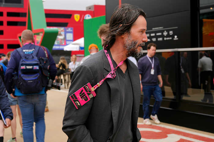 Chili Hands luxe horloges gestolen van Keanu Reeves over naar de FBI