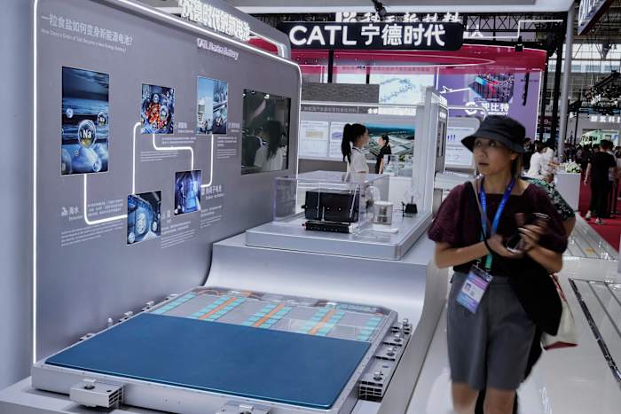 China belooft het op te treden van de illegale export van zeldzame aardes, dringt er bij ons op aan meer handelscontroles op te heffen