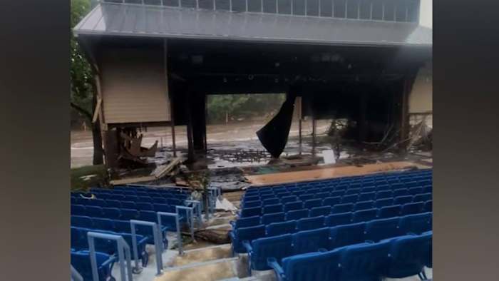 Community rally's om opnieuw op te bouwen na Hill Country Arts Foundation verwoest door recente overstromingen