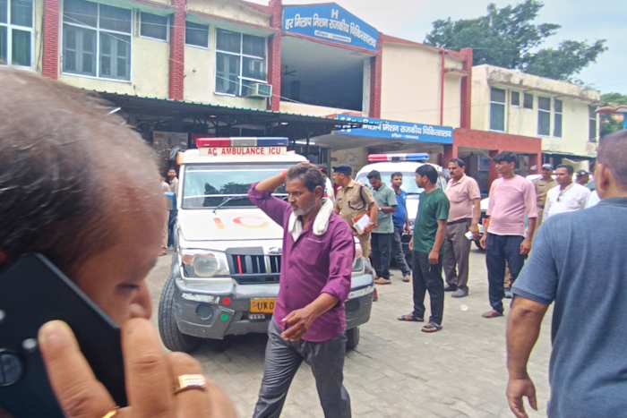Crowd Surge in Hindu Temple in Noord -India laat minstens 6 doden achter