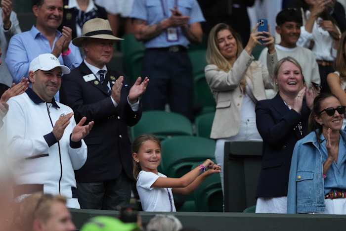 De dochter van Djokovic steelt de show in Wimbledon met haar overwinningsdans