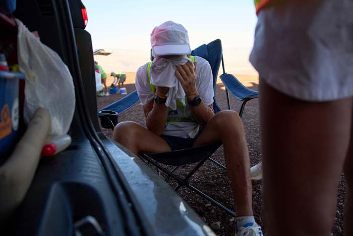 De slopende 135-mijl reis van een 66-jarige hardloper door een van de populairste plaatsen op aarde