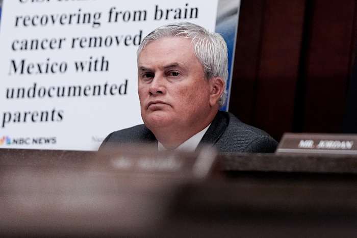 De voormalige arts van Biden vraagt ​​om de getuigenis uit te stellen aan het huispaneel, onder verwijzing naar zorgen voor het privileges van de patiënt