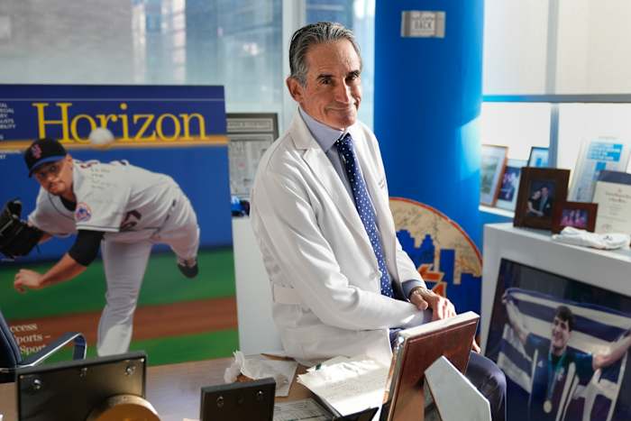 Dr. David Altchek, Mets Medical Director en Tommy John Surgery Pioneer, sterft op 68
