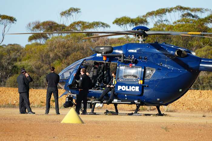 Duitse toerist vond levend 12 dagen nadat ze verloren was in de Australische Outback