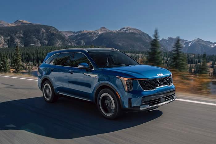 Edmunds driedelige hybride SUV-test: Kia Sorento vs Toyota Highlander