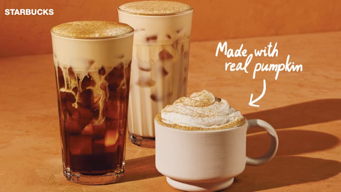 Een blik op Starbucks en zijn Pumpkin Spice Latte, die op 26 augustus terugkeert naar US Menu's