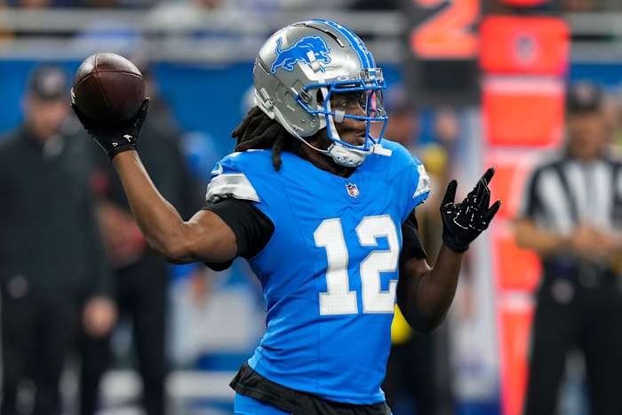 Ex-NFL QB Bridgewater zegt dat hij is geschorst van de middelbare schoolcoaching voor het geven van voordelen aan spelers