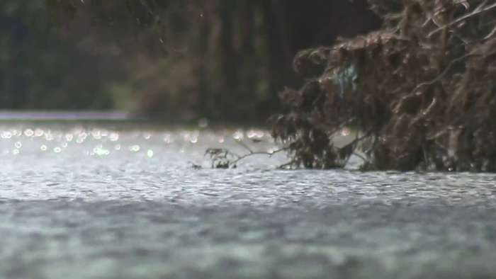 Gepensioneerde speciale strijdkrachten, vrijwilligers verenigen zich om hoop te bieden te midden van Hill Country Flood Tragedy