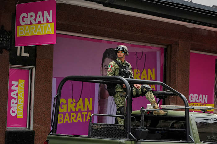 Hij sloot zijn winkel na jaren van bedreigingen. Waarom het afpersingsprobleem van Mexico erger wordt
