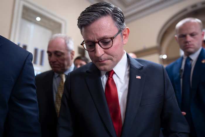 Huisrepublikeinen duwen de grote rekening van Trump op de rand van de passage