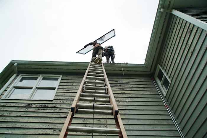 In een grote rekening die schone energie pijn doet, wordt residentiële zonne -zon waarschijnlijk snel geraakt