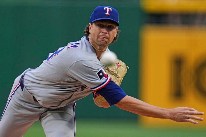Jacob deGrom is weer vintage, nu een all-star aas in Texas na verschillende blessures gevulde seizoenen