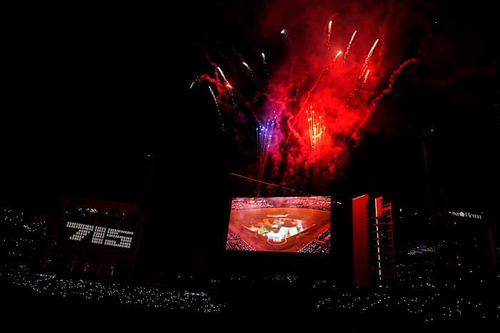 MLB eert Hank Aaron met recreatie van record 715th Homer tijdens All-Star Game