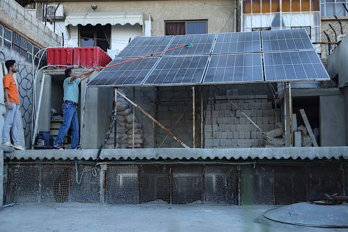 Met opgeheven sancties, zoekt Syrië naar zonne -energie als meer dan een patchwork -oplossing voor zijn energiecrisis