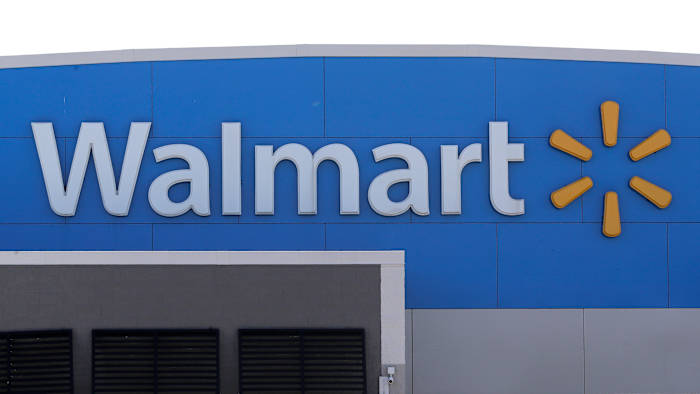 Minstens 11 mensen werden neergestoken in een Walmart in Michigan, en een verdachte is in hechtenis
