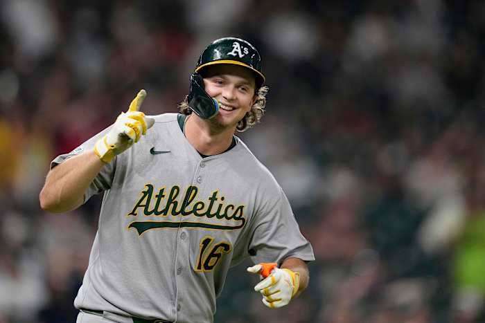 Nick Kurtz van Athletics wordt 1e MLB rookie om 4 homers te raken in een wedstrijd, wedstrijden totale basisrecord