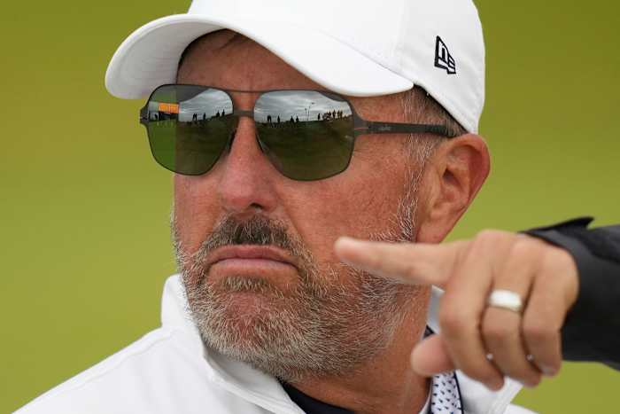 Phil Mickelson en Lee Westwood leiden verrassende dagen van de 'oudere heren' bij British Open