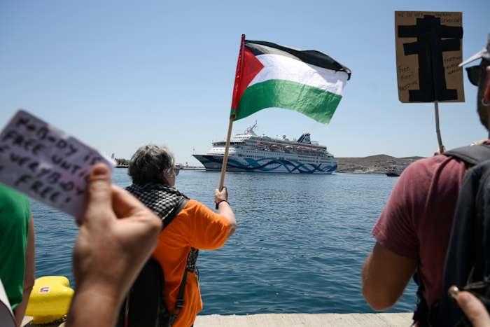 Protest tegen Gaza -oorlog voorkomt dat Israëlische bezoekers een tournee van het Griekse eiland
