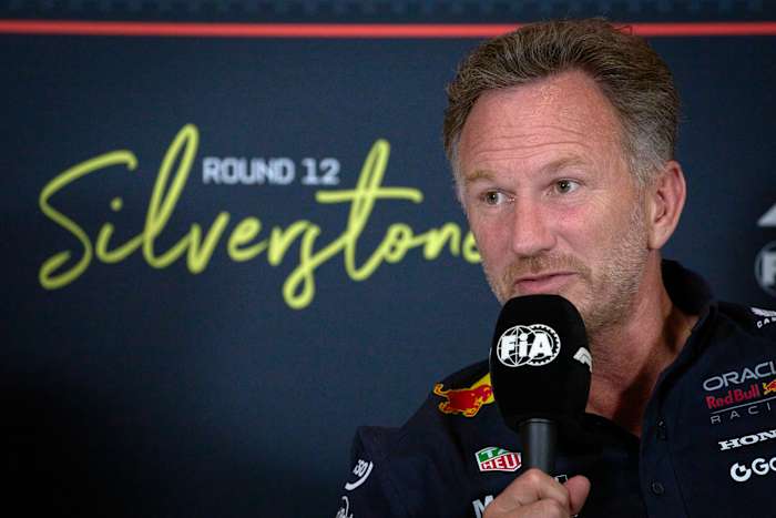 Red Bull vuurt F1 Team Principal Christian Horner na 20 met titel gevulde jaren