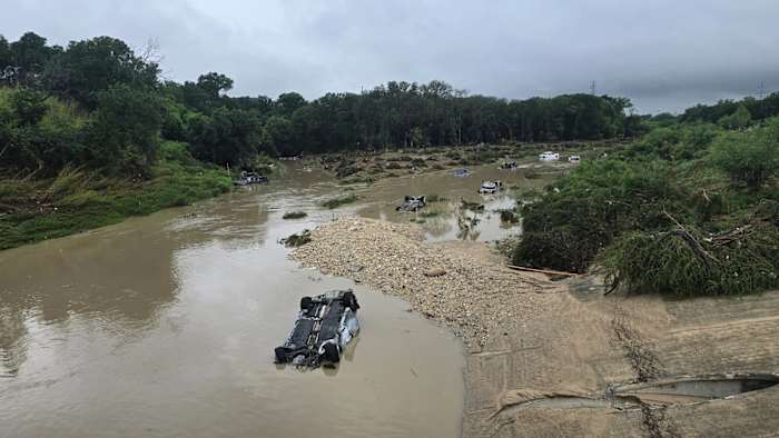 San Antonio brengt 911 telefoontjes vrij van mensen die op 12 juni in overstromingen zijn vastgelopen