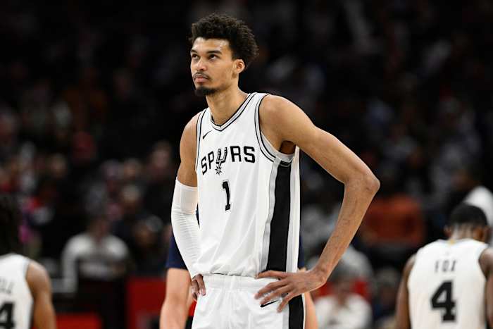 Spurs zal I-10 rivaal Houston, 2023 NBA-kampioen Denver Denver ontmoeten in de NBA Cup van volgend seizoen