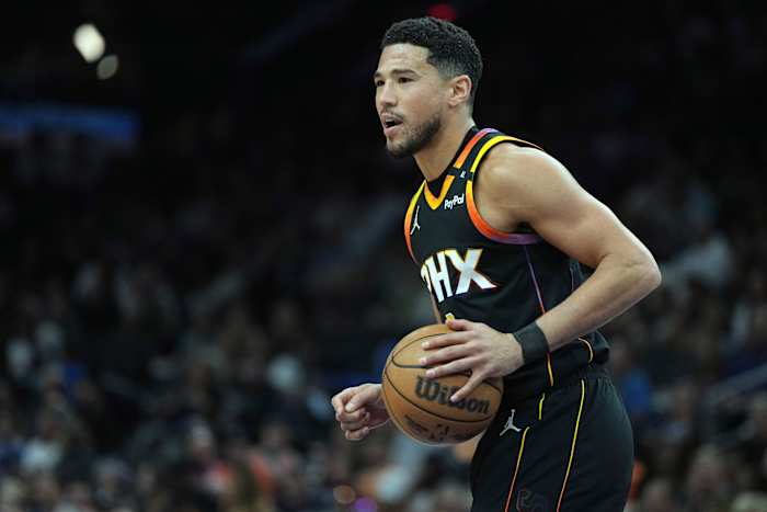 Suns teken Devin Booker tot 2-jarige, $ 145 miljoen maximale verlenging tot 2029-30, zeggen AP-bronnen