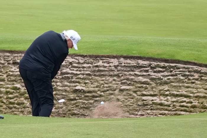 Trump heeft ooit het idee van presidentiële vakanties ontkend. Zijn Schotland -reis is gebouwd rond golf