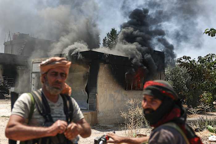 US Envoy zegt dat Syrië en Israël overeenkomen met staakt -het -vuren als Druze minderheid en bedoeïenen clans botsen in Syrië